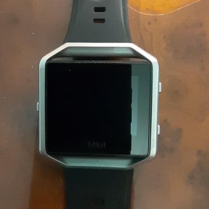 Умные часы Fitbit Blaze