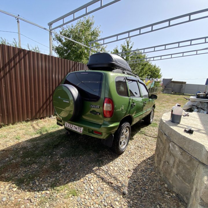 Chevrolet Niva, 2004