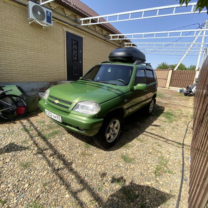 Chevrolet Niva, 2004