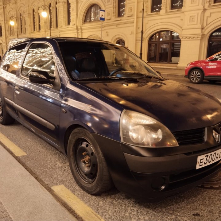 Renault Clio, 2001