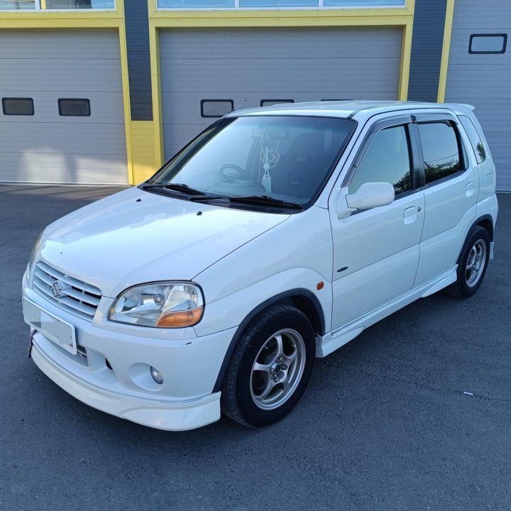 Suzuki Swift, 2001