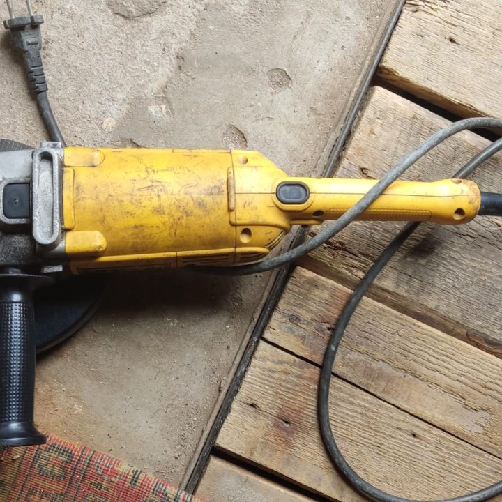 Ушм DeWalt D28490