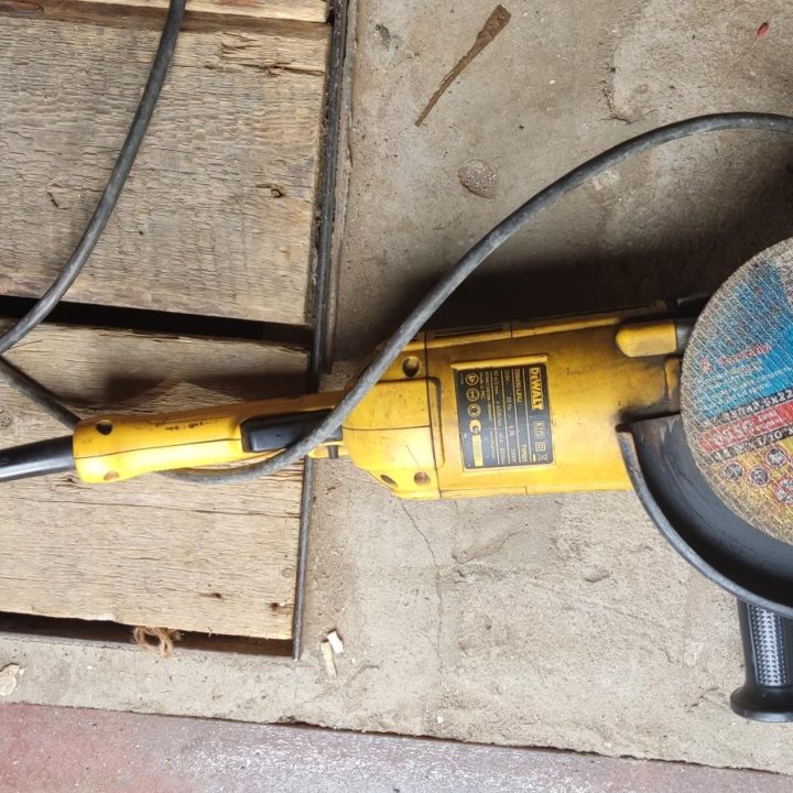 Ушм DeWalt D28490