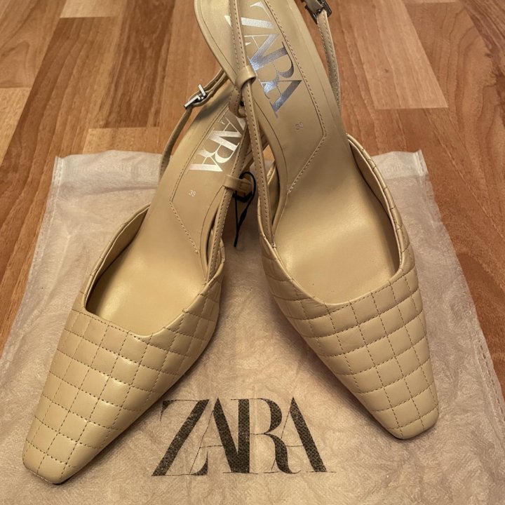 НОВЫЕ Туфли Zara 39 размер из натуральной кожи