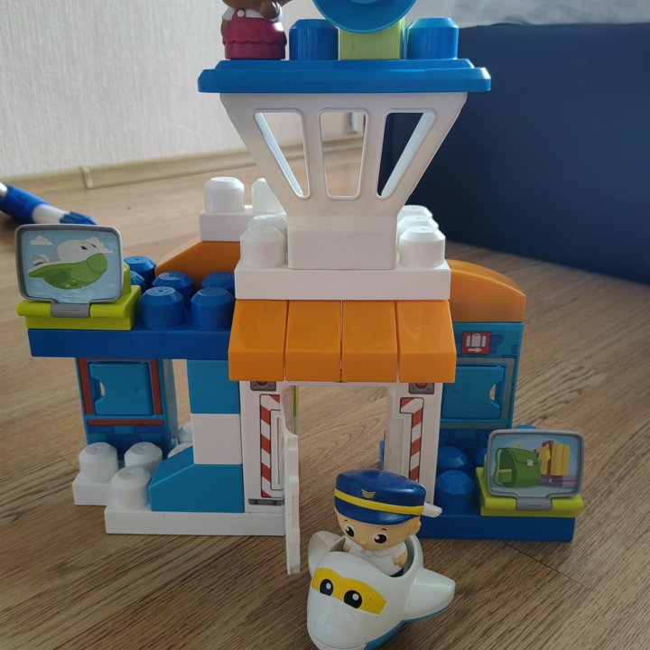 Конструктор Веселый аэропорт 36 деталей Mega Bloks