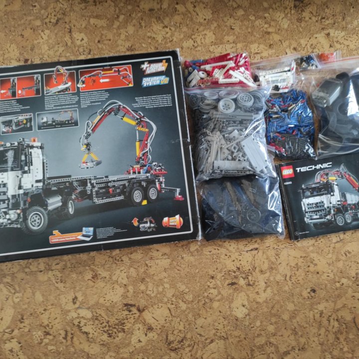 LEGO Technic 42043 (Mercedes-Benz Arocs 3245)