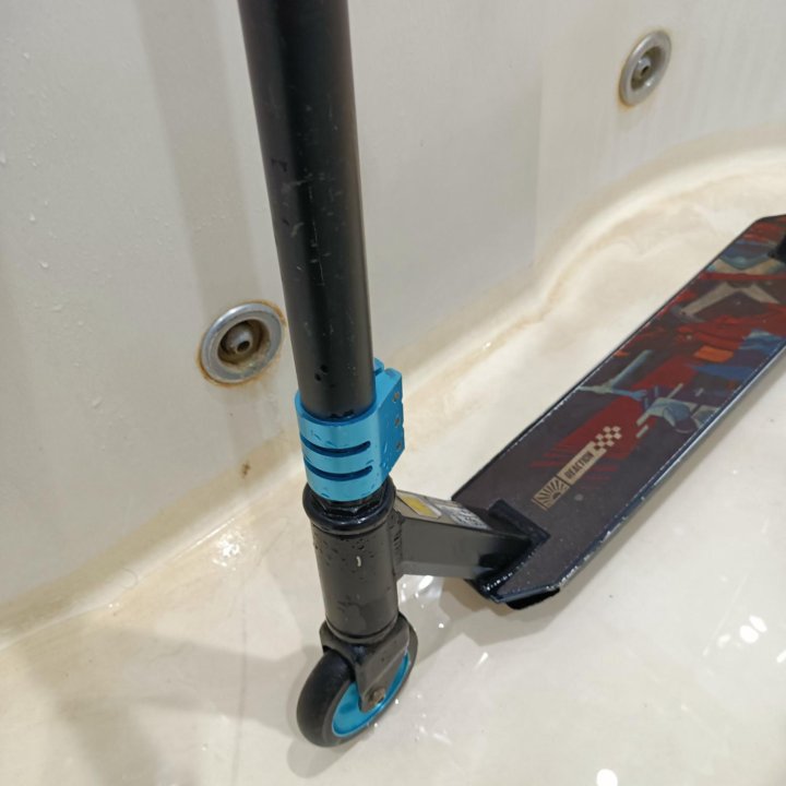 Трюковой самокат reaction