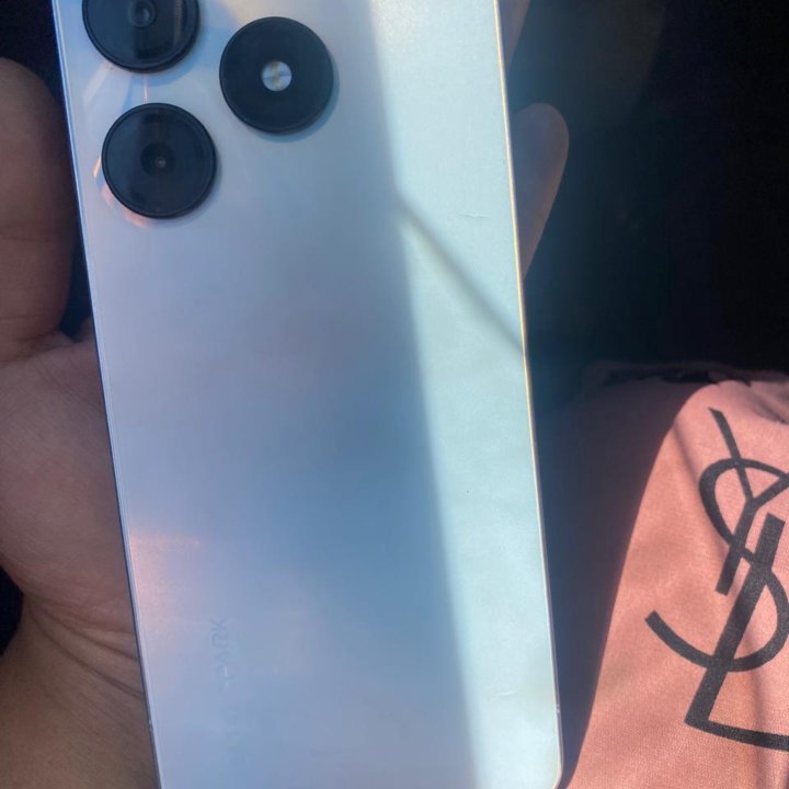 Телефон TECNO