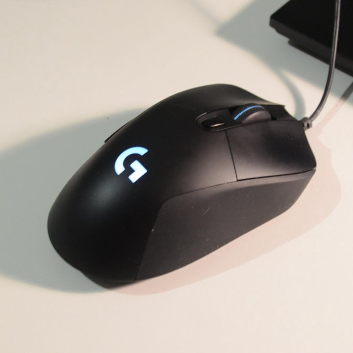 Logitech g403