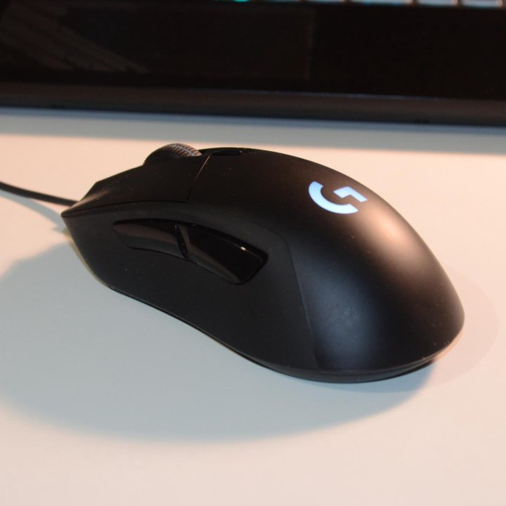 Logitech g403