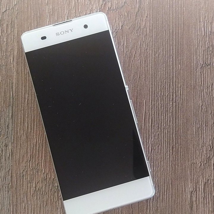 Телефон Sony Xperia XA