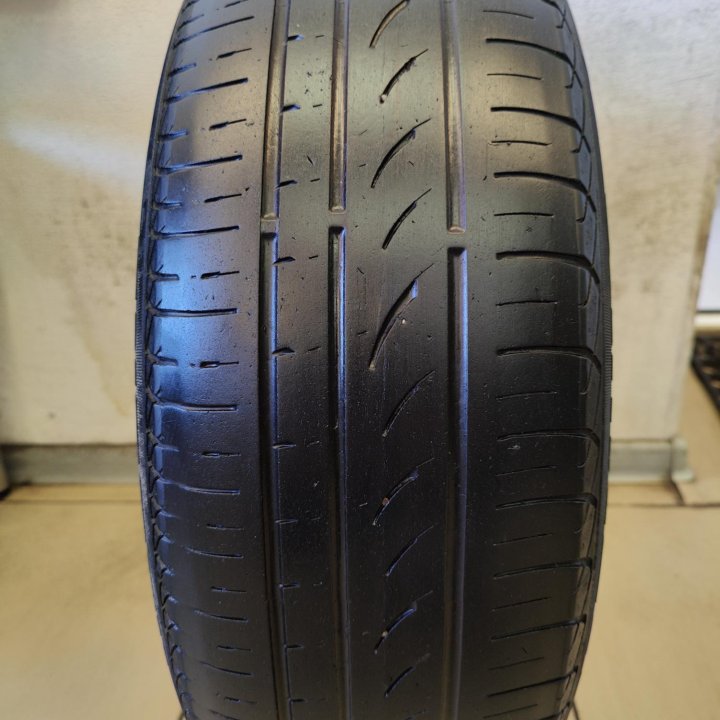 Шина Pirelli 185/65/15 1 шт