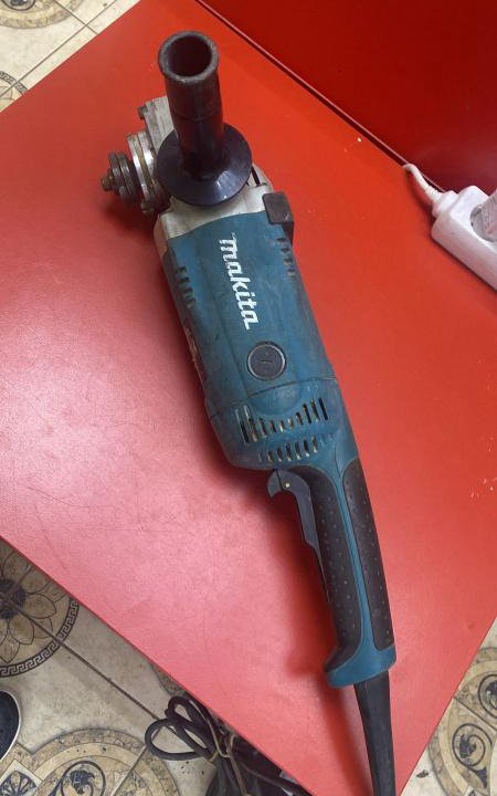 Болгарка Makita ga9020