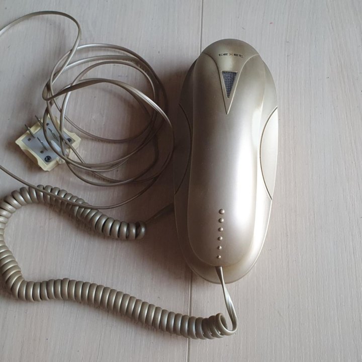 Стационарные телефоны разные