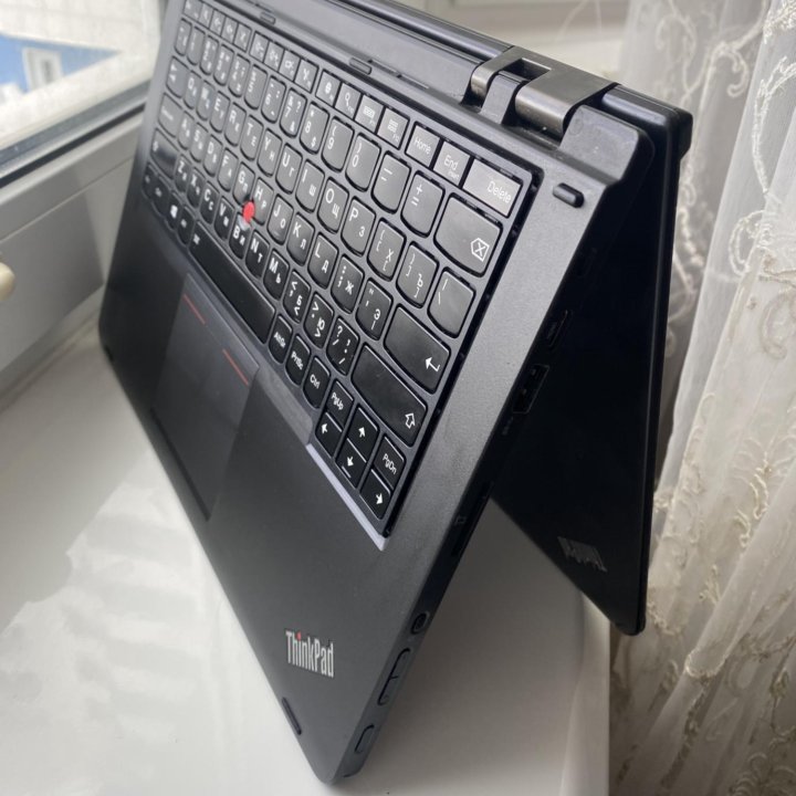 Ноутбук Lenovo Thinkpad yoga s1