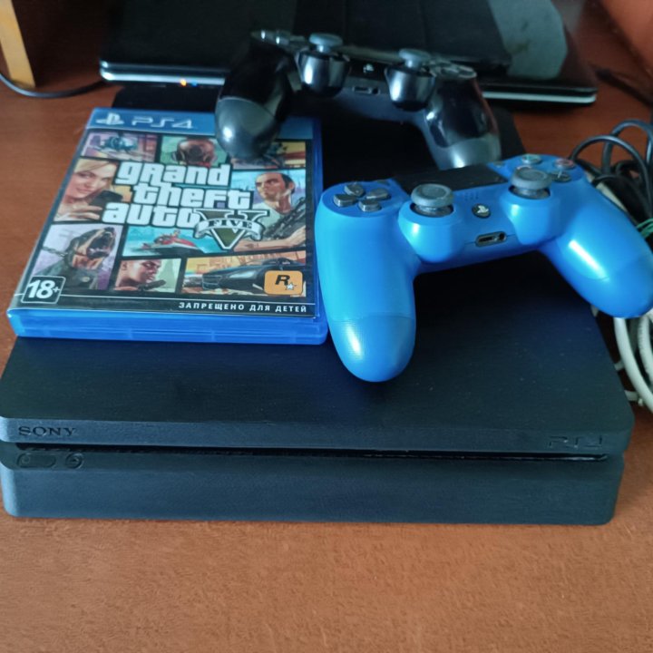 PS 4 slim 500 Гб.