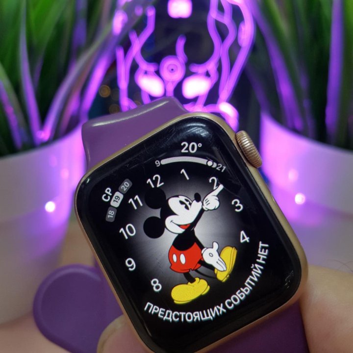 Apple Watch SE 40mm в отличном состоянии