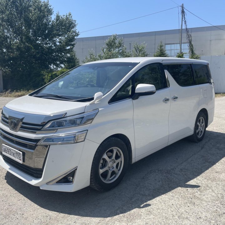 Toyota Vellfire, 2019