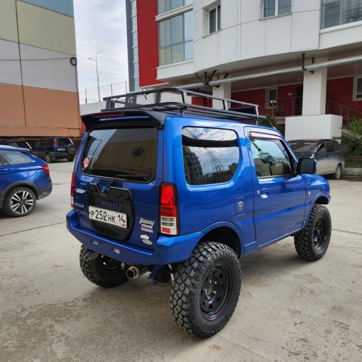 Suzuki Jimny, 2010