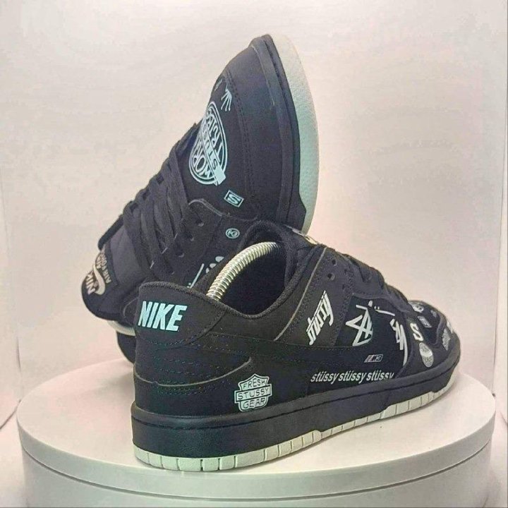 Кроссовки Nike Dunk SB