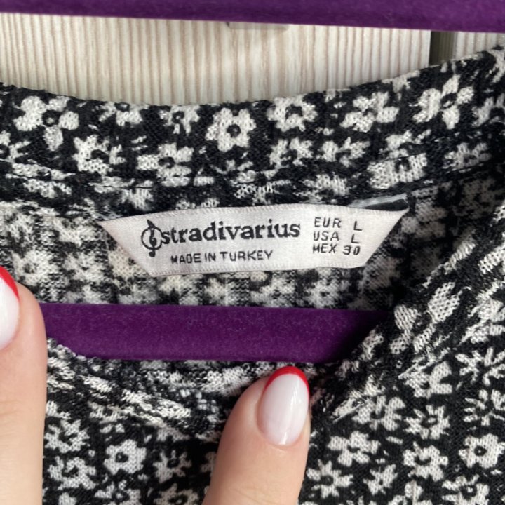 Платье Stradivarius