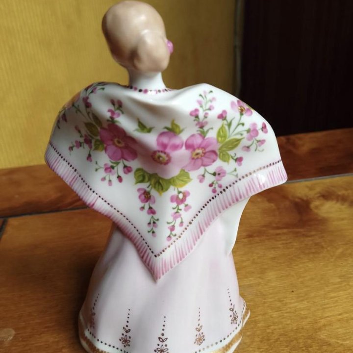 Статуэтка Фарфоровая СССР