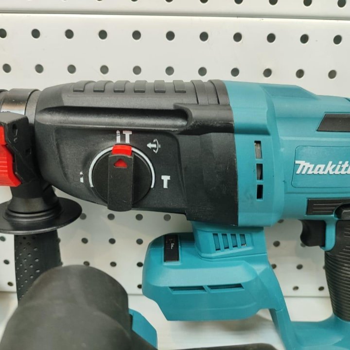 Набор инструментов 6в1 Makita.