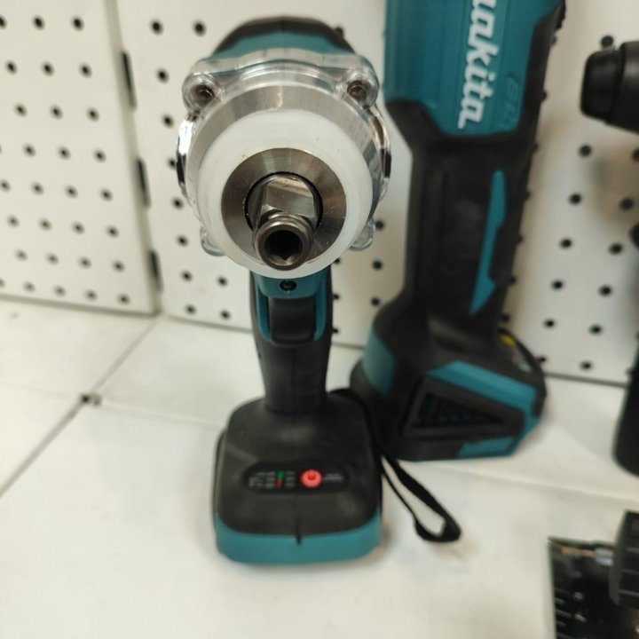 Набор инструментов 6в1 Makita.