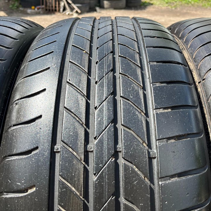 Лето Разноширокие Goodyear 245/45 и 275/40 R19