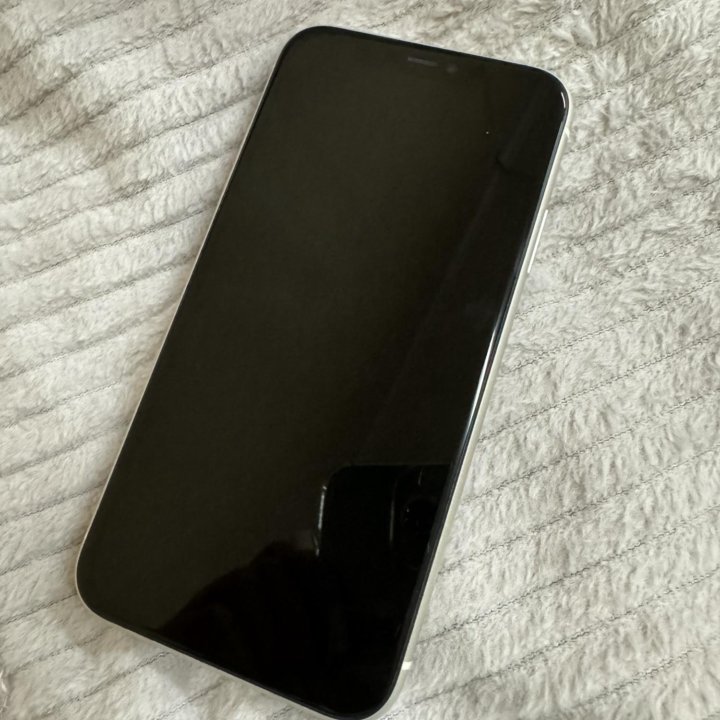 Продам IPhone 11