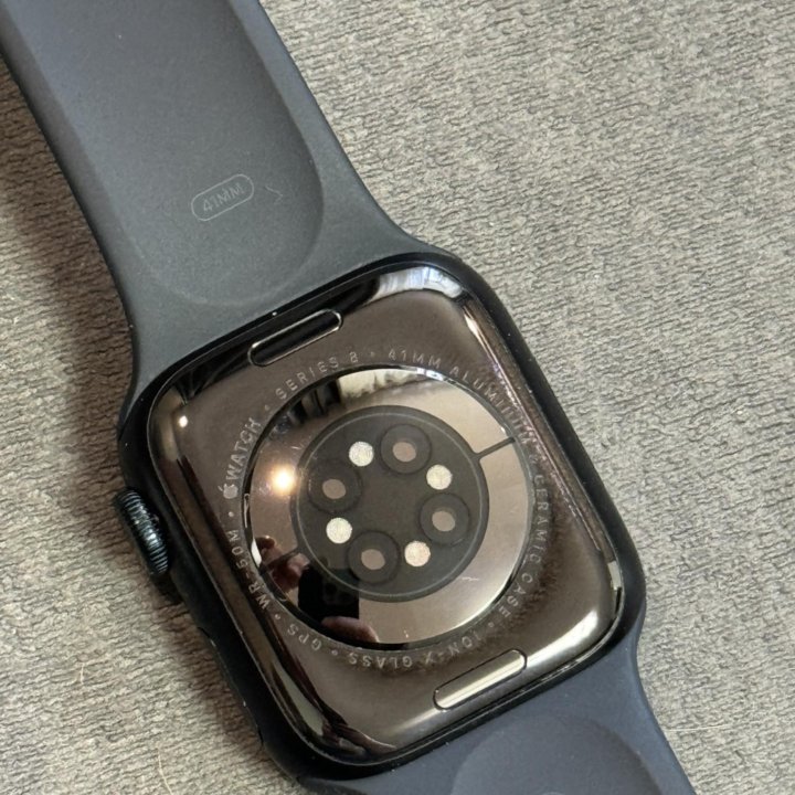 Продам Apple Watch 8 41MM black