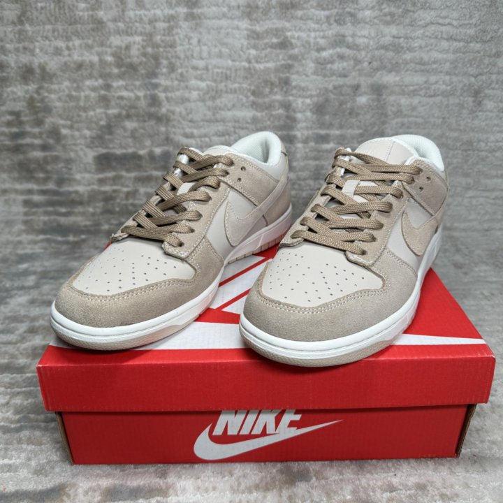 Кроссовки Nike SB Dunk Low бежевые