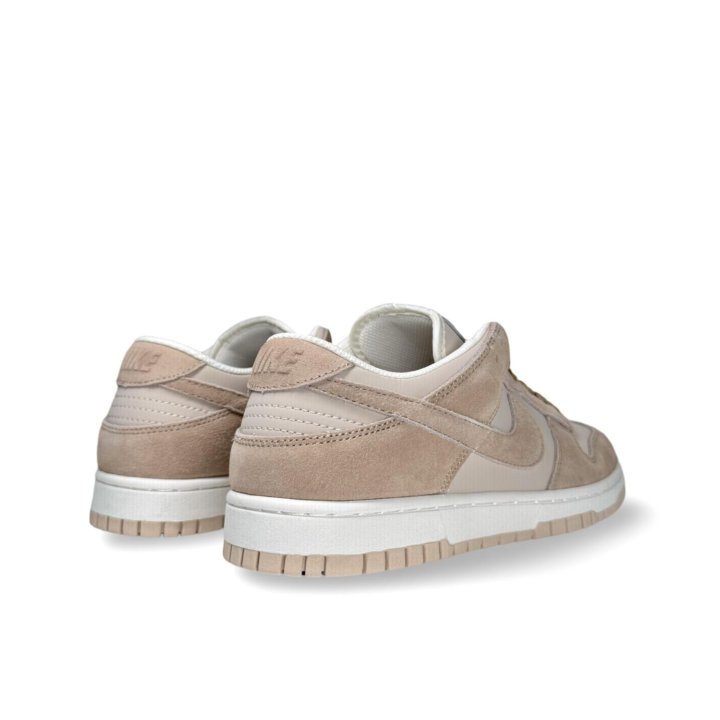 Кроссовки Nike SB Dunk Low бежевые