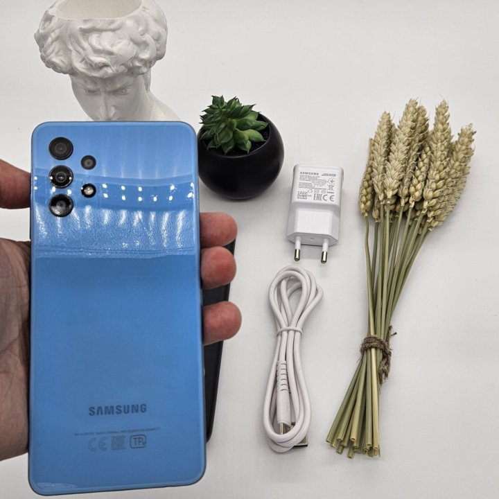 Samsung A32 4/128GB синий, чехол, зарядное