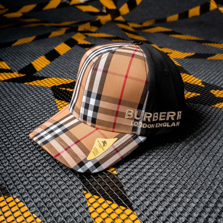 Кепки Burberry (В Наличии)