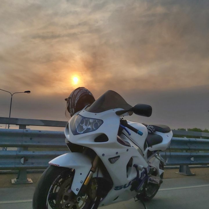 Suzuki gsx r1000 k2