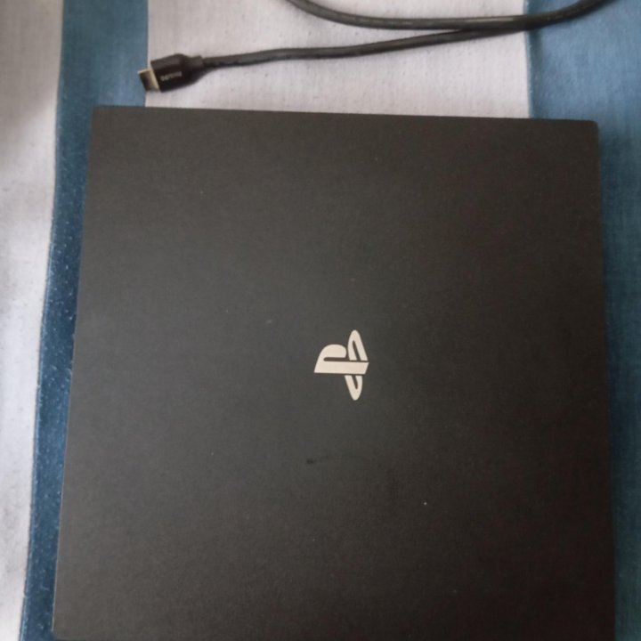 PlayStation 4 PRO