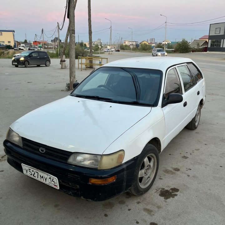 Toyota Corolla, 1998