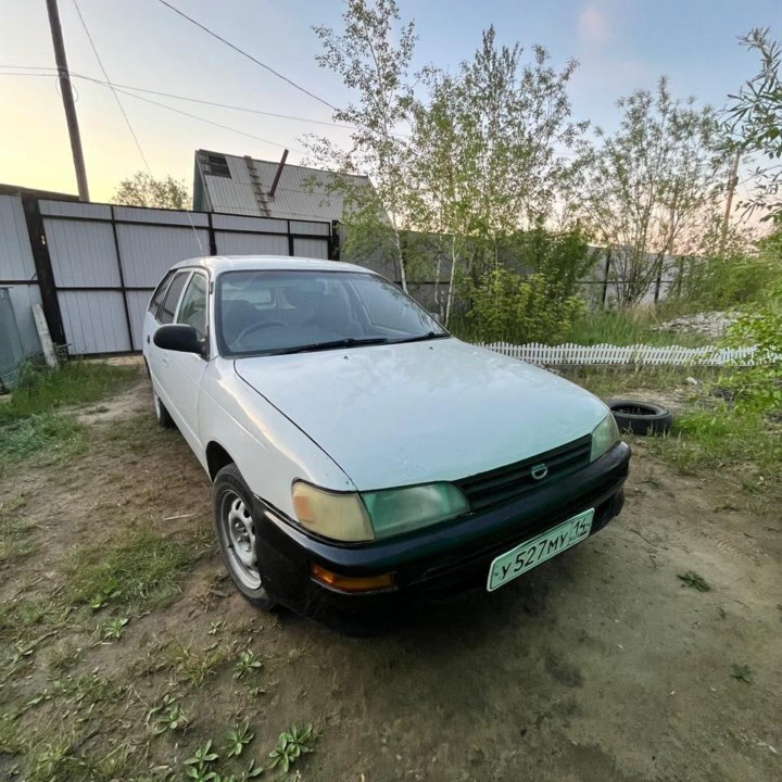 Toyota Corolla, 1998