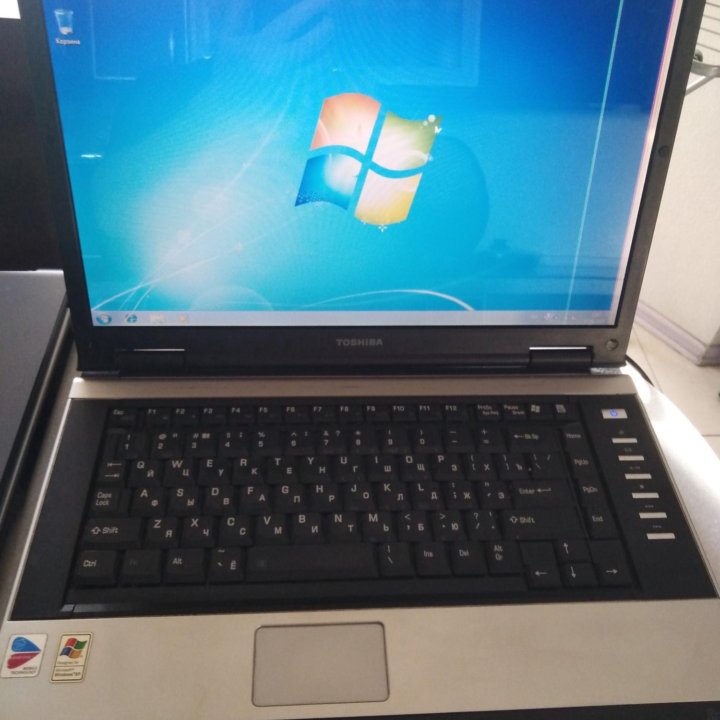 Toshiba M70 Toshiba A110 ноутбуки