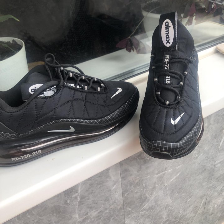 NIKE MX-720-818