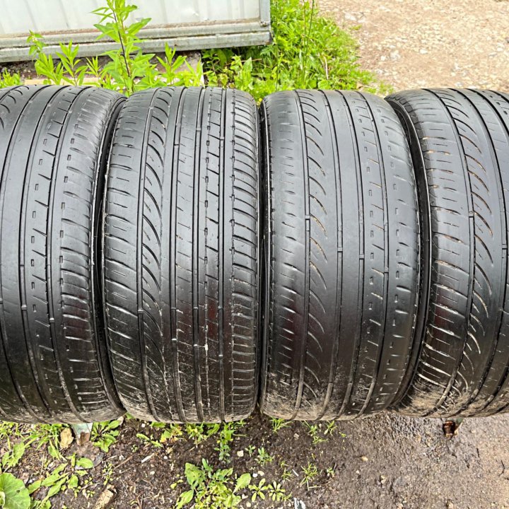 Лето Headway HU901 235/45 R18 98W