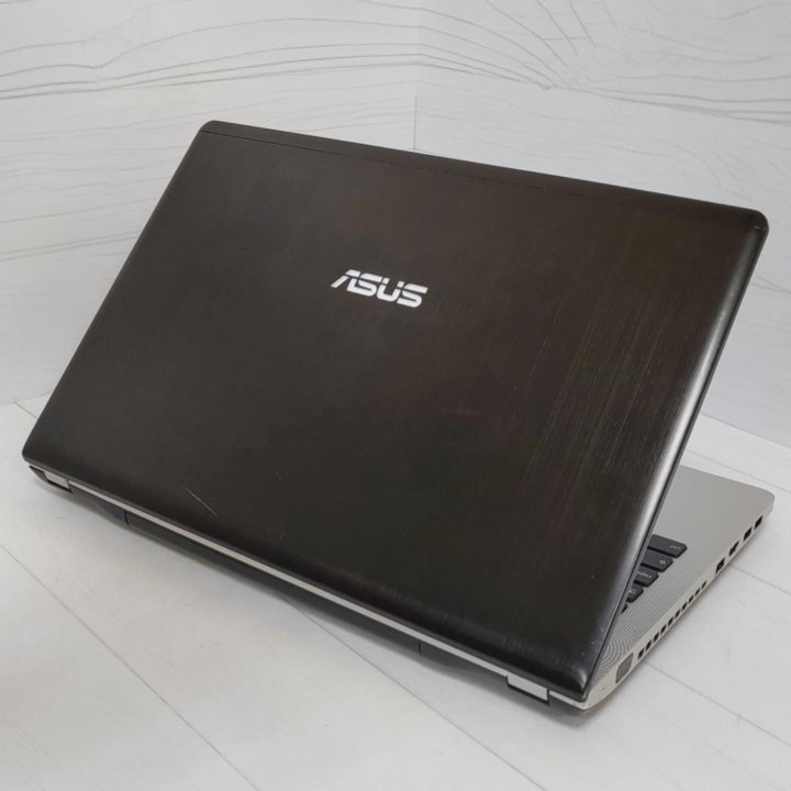 Игровой ноутбук Asus Corei7-3630QM, 15.6