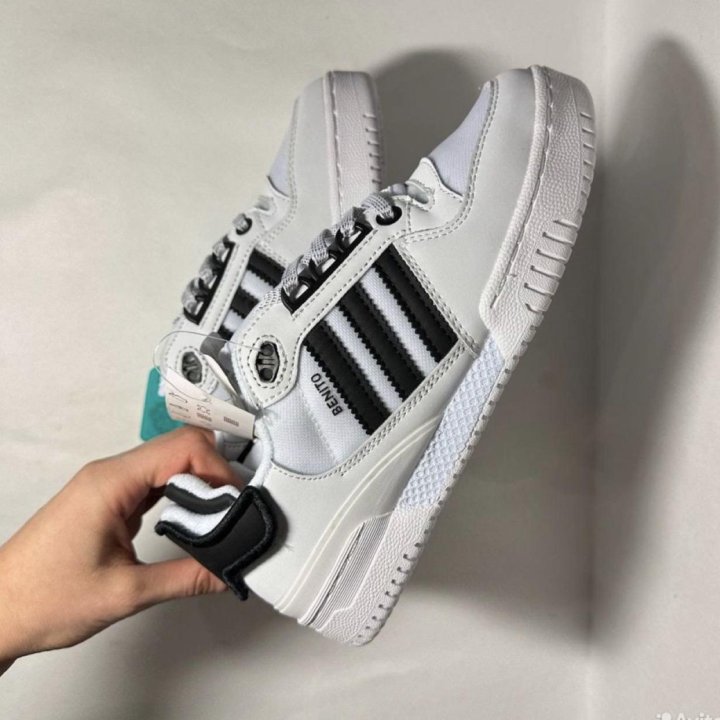 Кроссовки BAD bunny adidas forum powerphase benito