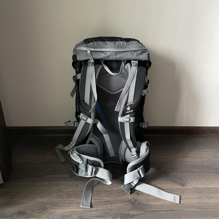 Туристический рюкзак deuter futura 32