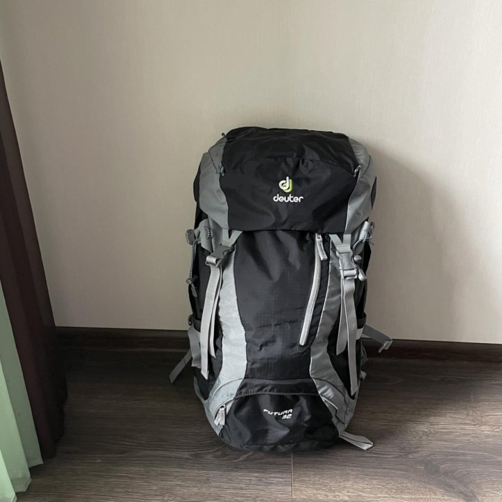 Туристический рюкзак deuter futura 32