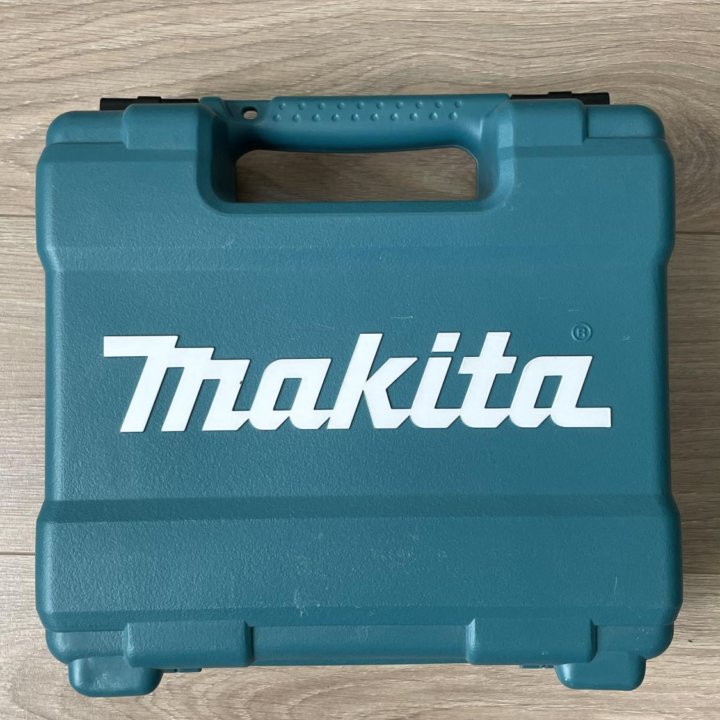 Строительный фен Makita (HG5030k)