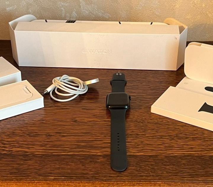 Умные часы Apple Watch Series 7 45 mm