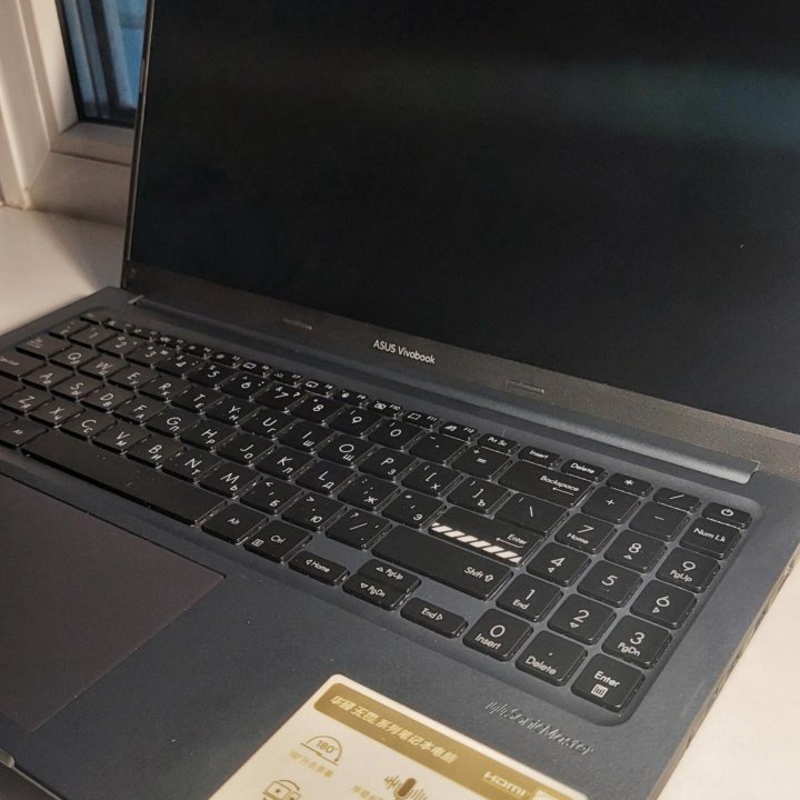 ASUS VivoBook M1503Q