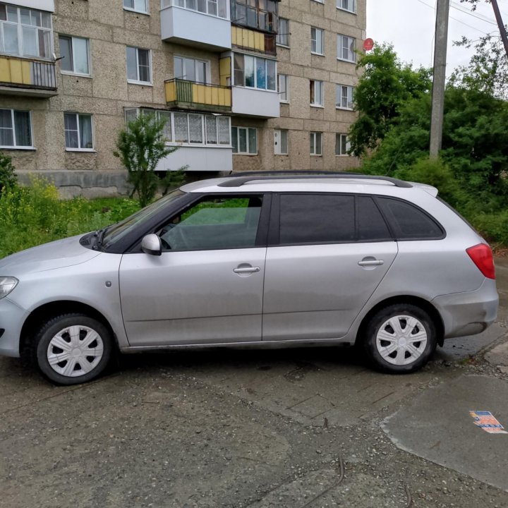 Skoda Fabia, 2011